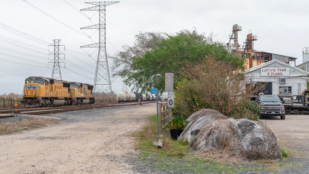 Road Power at S Strang Yard